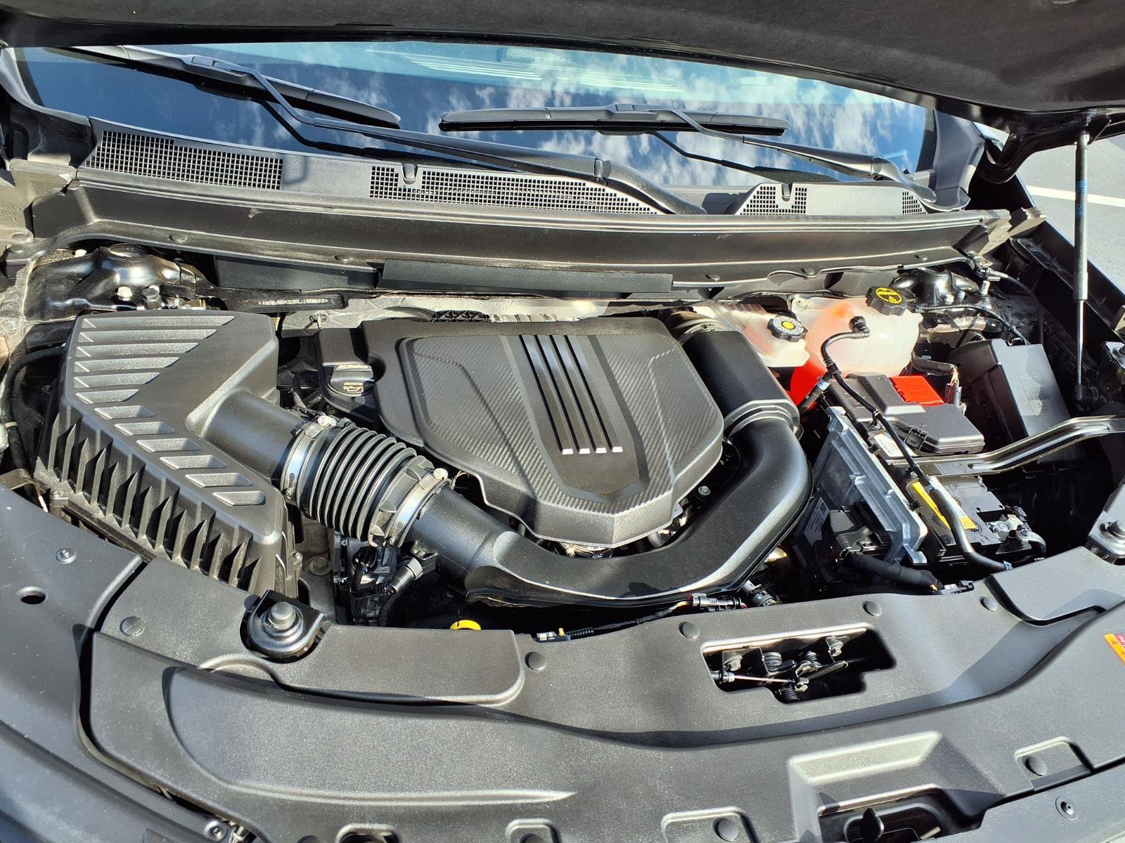 Used 2024 Chevrolet Traverse LT w/ Enhanced Driving Package FWD image 33