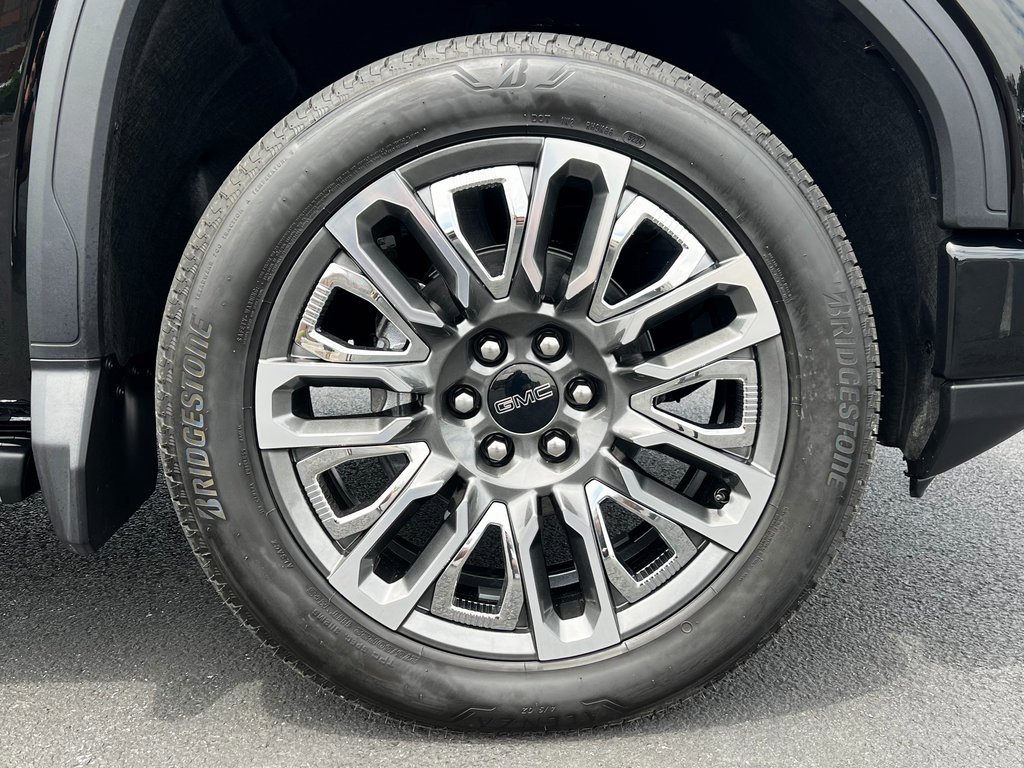 Used 2025 GMC Sierra 1500 Denali Ultimate image 19