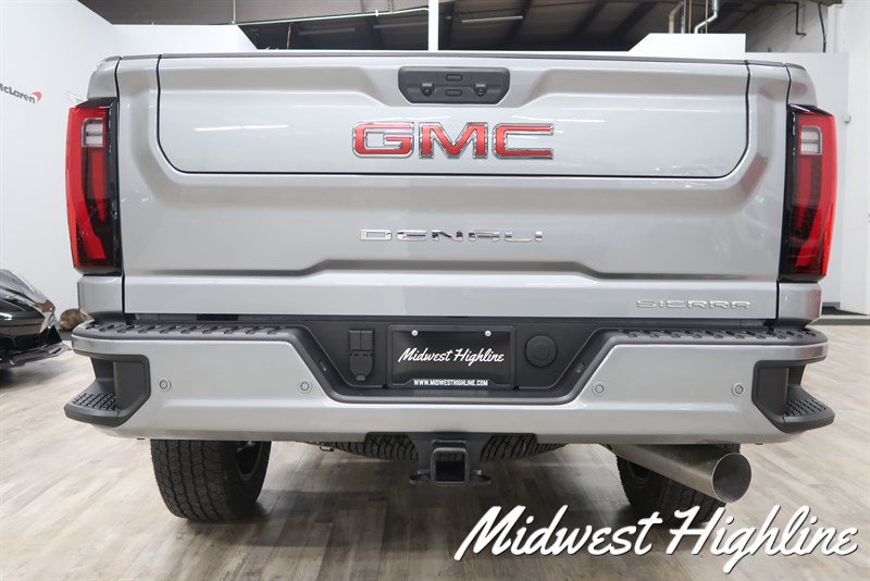 Used 2025 GMC Sierra 2500 Denali w/ Denali Reserve Package AWD/4WD image 18
