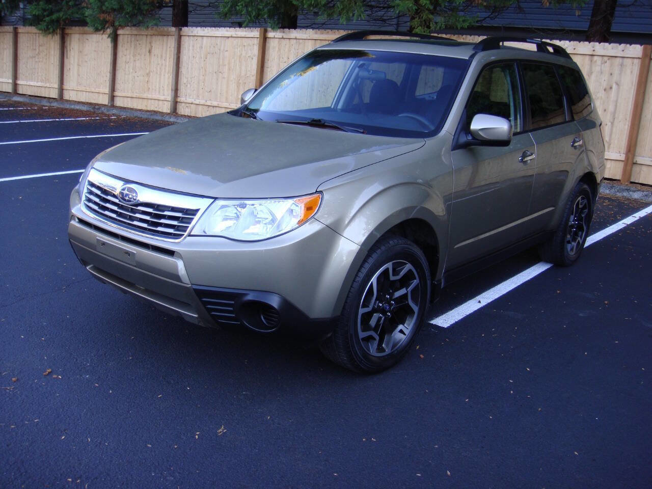 Used 2009 Subaru Forester 2.5X w/ Popular Equipment Group 1B image 2