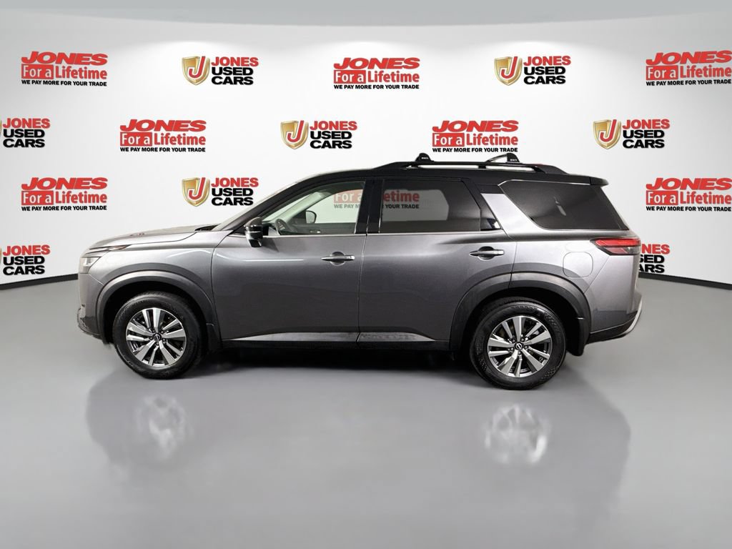 Used 2022 Nissan Pathfinder SL AWD/4WD image 14