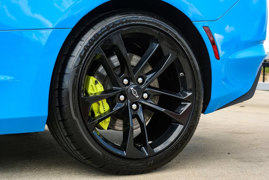 Used 2023 Chevrolet Camaro SS RWD image 64
