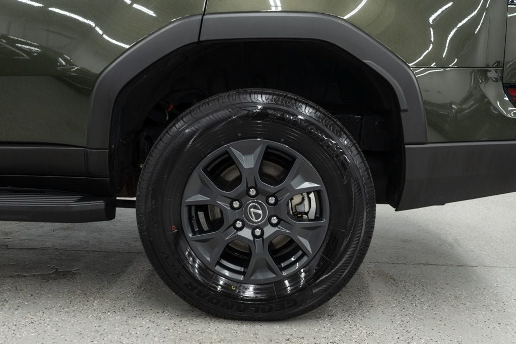 Used 2024 Lexus GX 550 AWD/4WD image 39