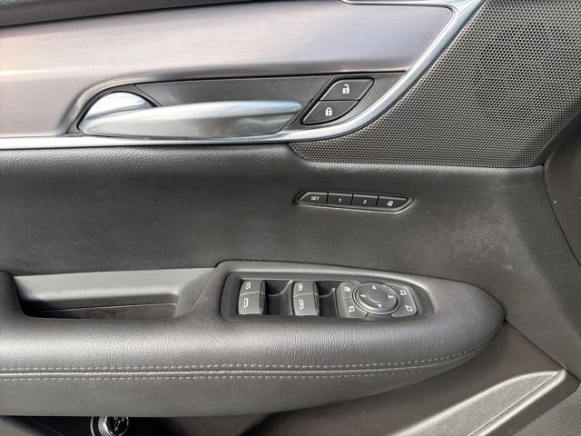 Used 2019 Cadillac XT5 Premium Luxury FWD image 12