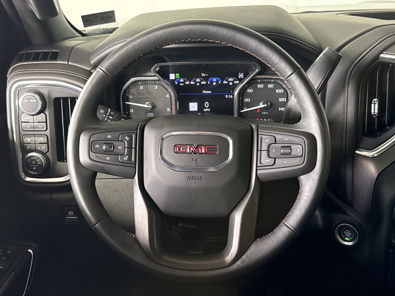 Used 2022 GMC Sierra 2500 AT4 w/ AT4 Premium Plus Package AWD/4WD image 16