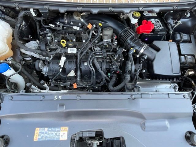 Used 2024 Ford Edge Titanium image 32