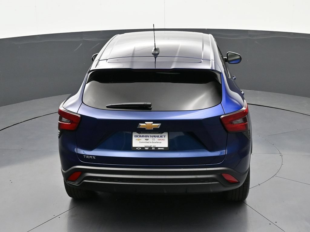Certified 2024 Chevrolet Trax LS w/ LS Convenience Package FWD image 19