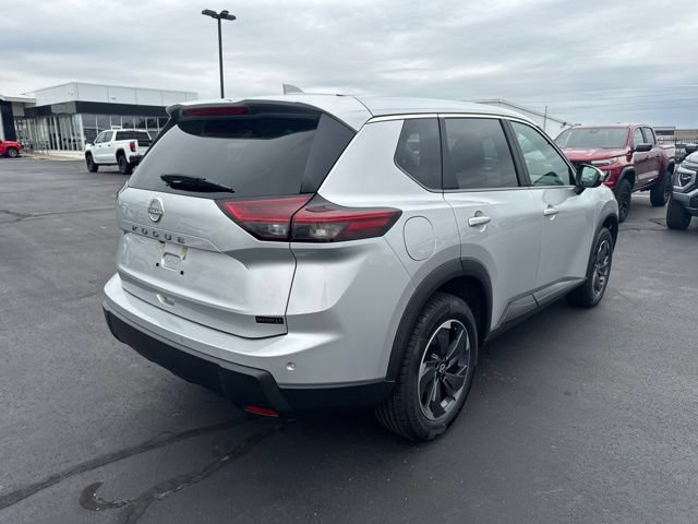 Used 2025 Nissan Rogue SV FWD image 3