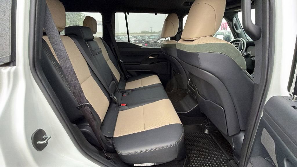 Used 2024 Lexus GX 550 AWD/4WD image 28