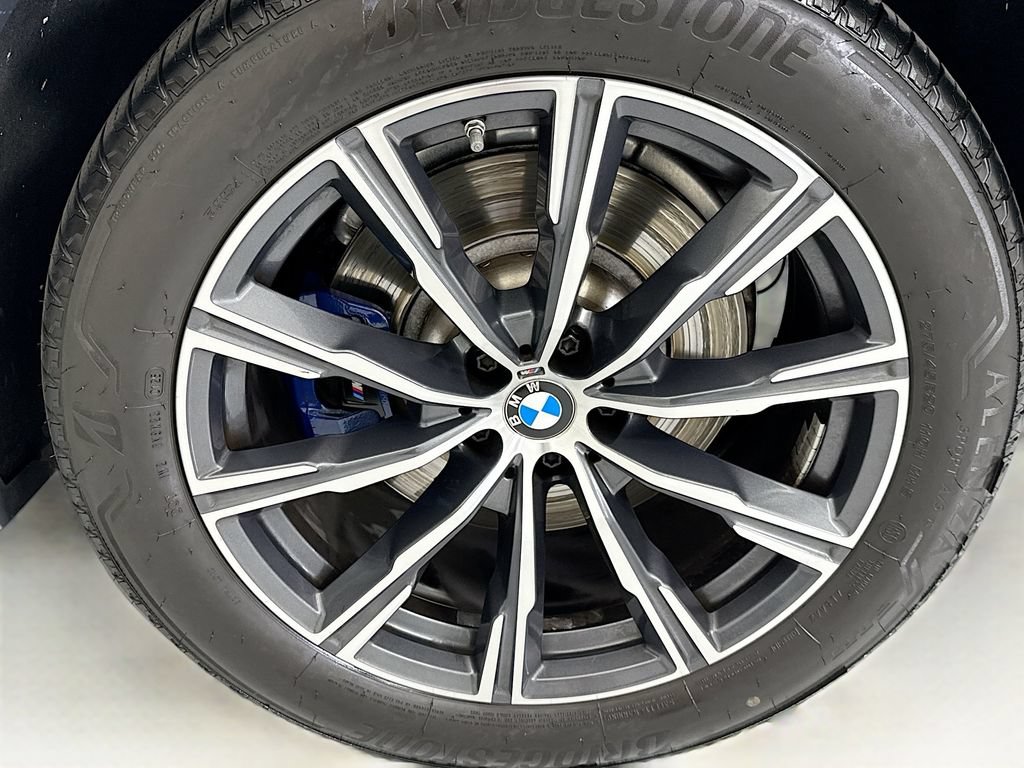 Used 2024 BMW X5 M60i AWD/4WD image 30