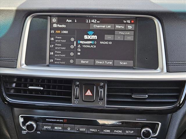 Used 2019 Kia Optima EX image 17