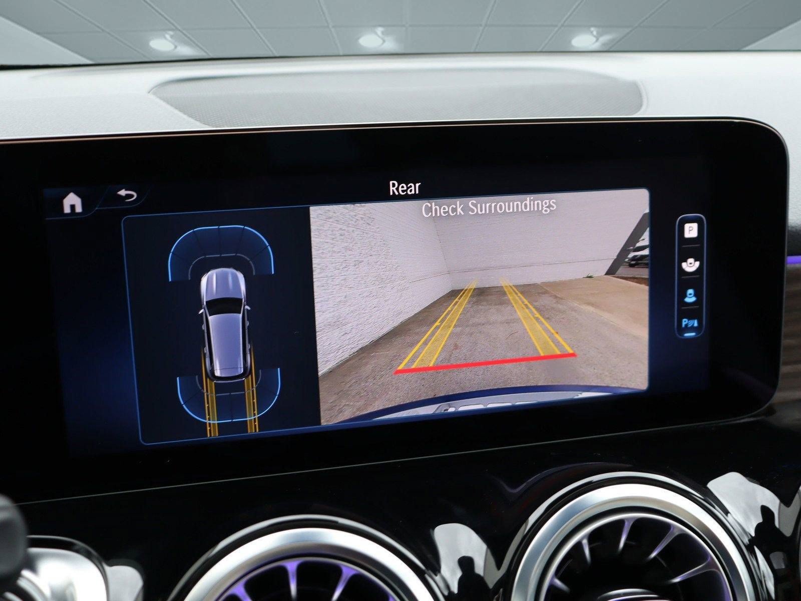 Used 2025 Mercedes-Benz GLB 250 image 40