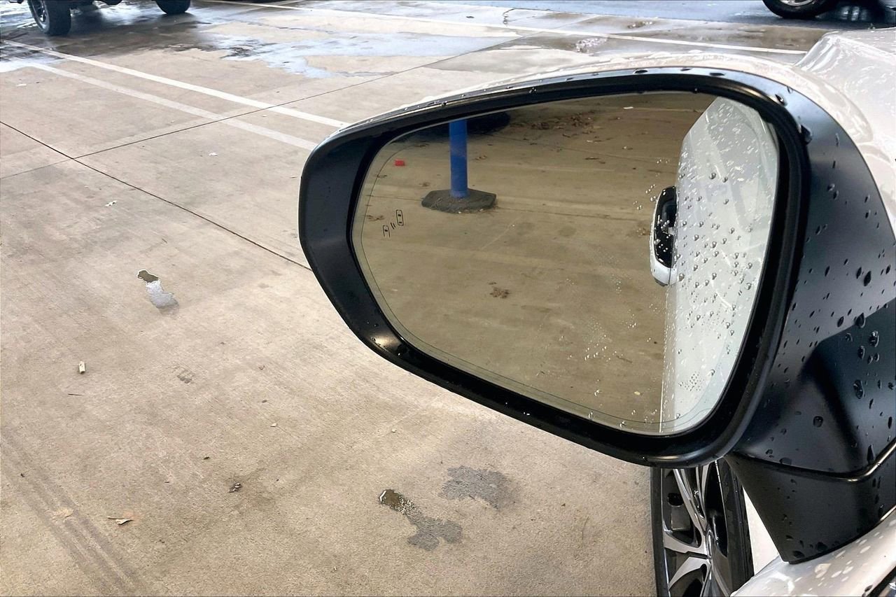 Used 2023 Lexus RX 350 Premium w/ Accessory Package image 30