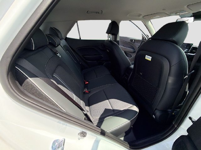 New 2026 Hyundai Venue SEL FWD image 25