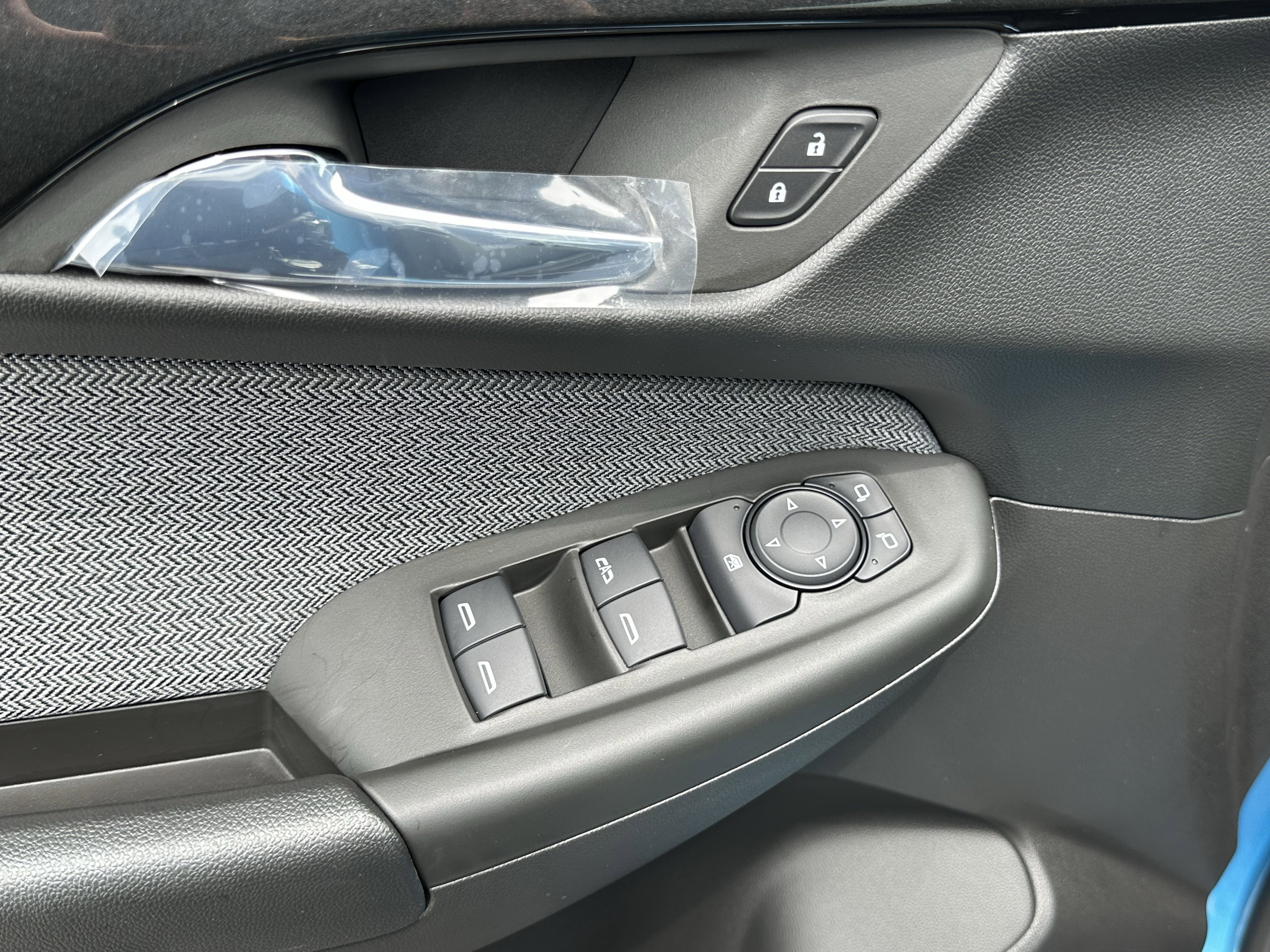 New 2026 Chevrolet TrailBlazer LT w/ LT Cold Weather Package FWD image 13