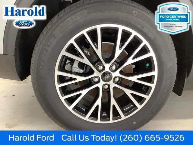 Certified 2024 Ford Escape SE w/ PHEV Premium Package FWD image 9