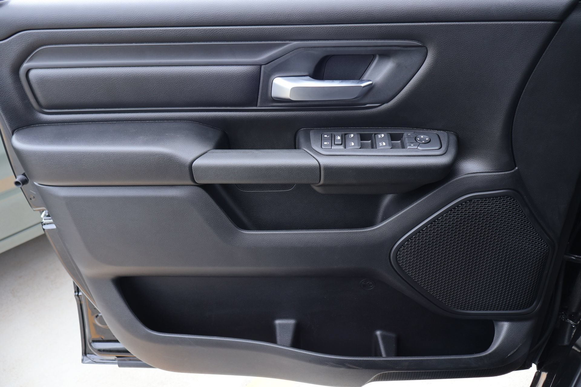 New 2026 RAM 1500 Express AWD/4WD image 14