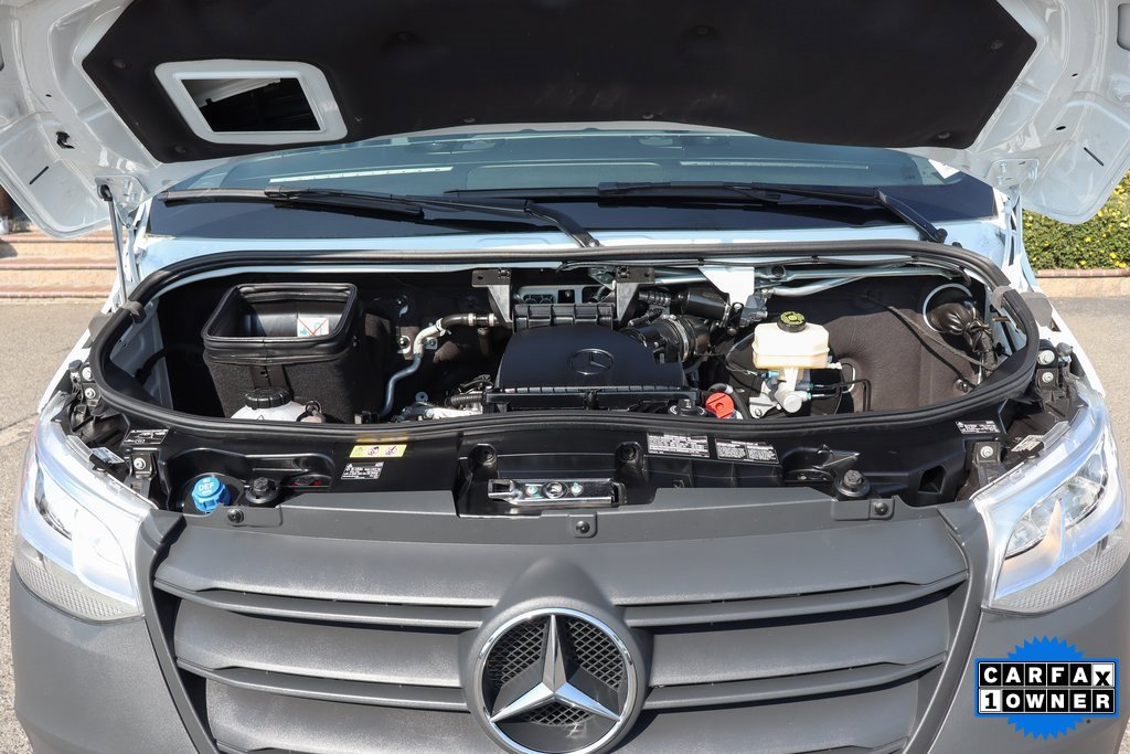 Used 2024 Mercedes-Benz Sprinter 2500 image 11