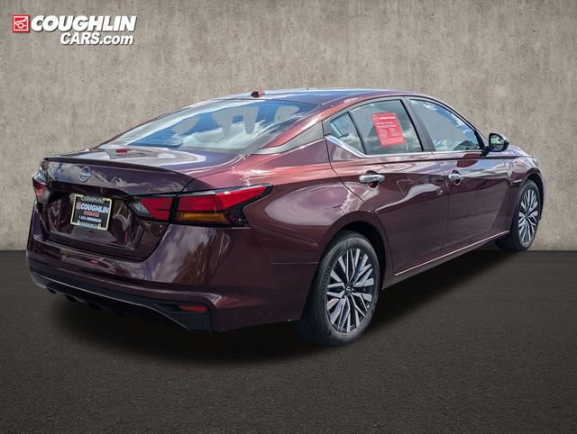 Certified 2025 Nissan Altima 2.5 SV FWD image 7