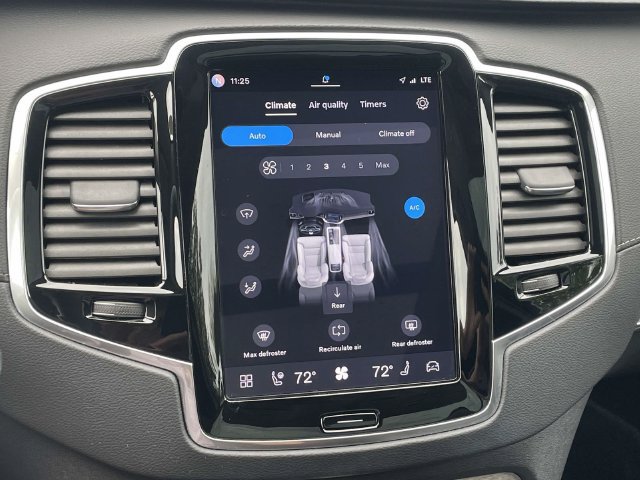 Used 2024 Volvo XC90 T8 Ultimate AWD/4WD image 20