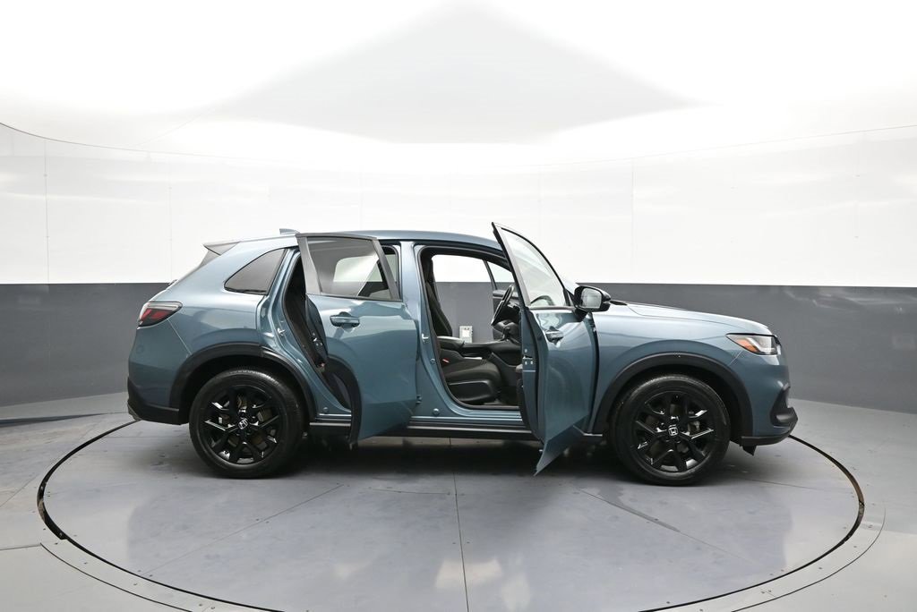 Certified 2023 Honda HR-V Sport image 40