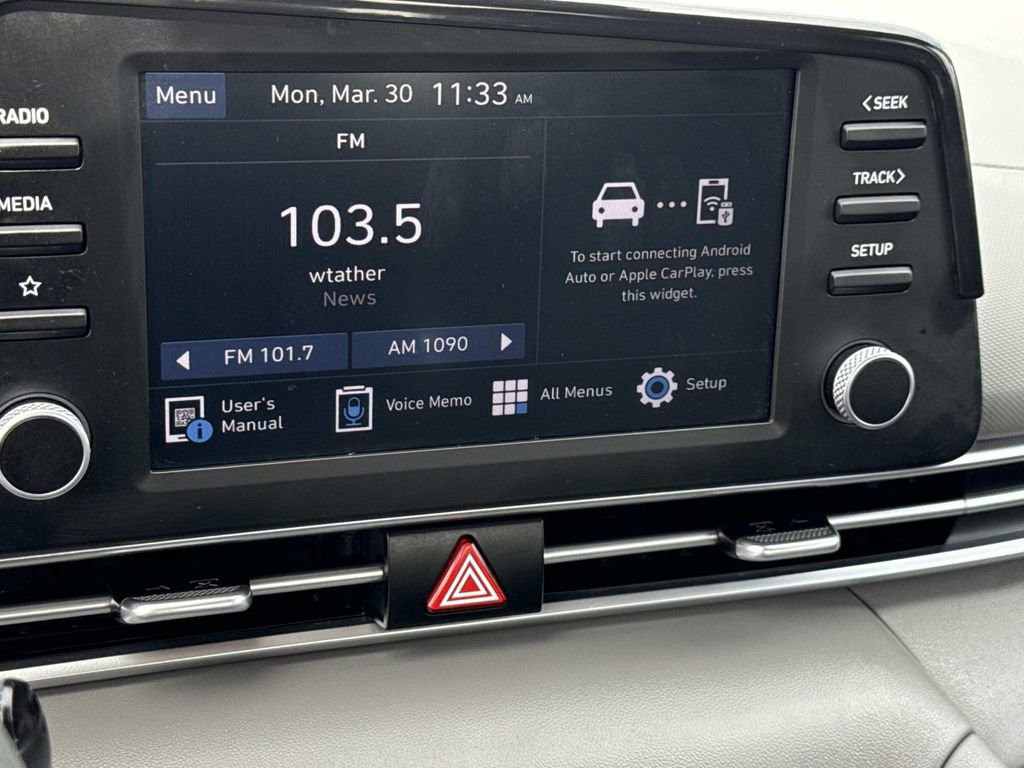 Used 2024 Hyundai Elantra SE FWD image 4