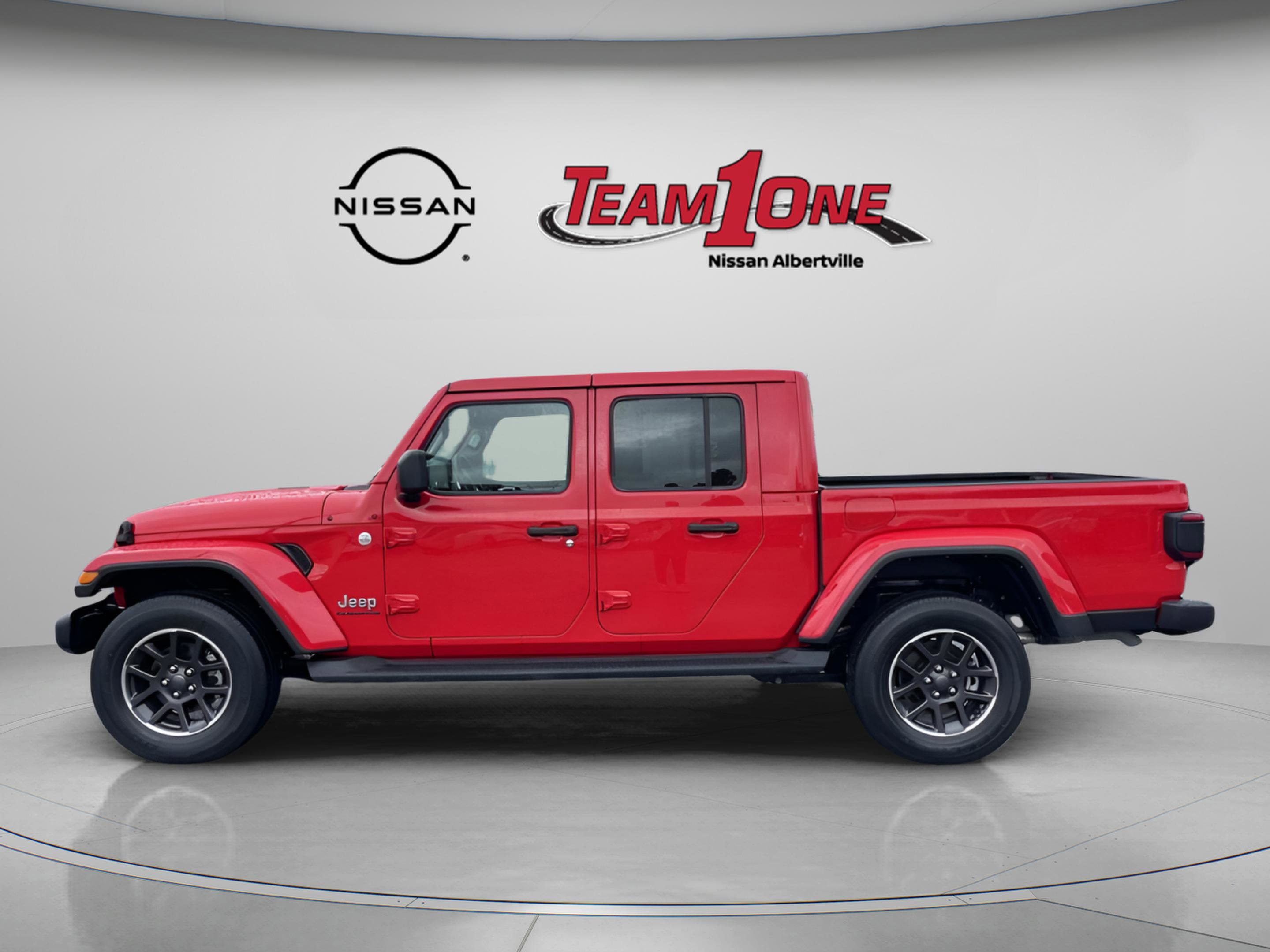 Used 2021 Jeep Gladiator Overland w/ Popular Equipment Package AWD/4WD image 5