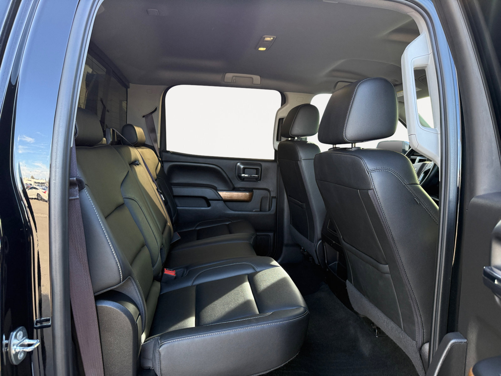 Used 2017 Chevrolet Silverado 1500 LTZ w/ Sport Package AWD/4WD image 18