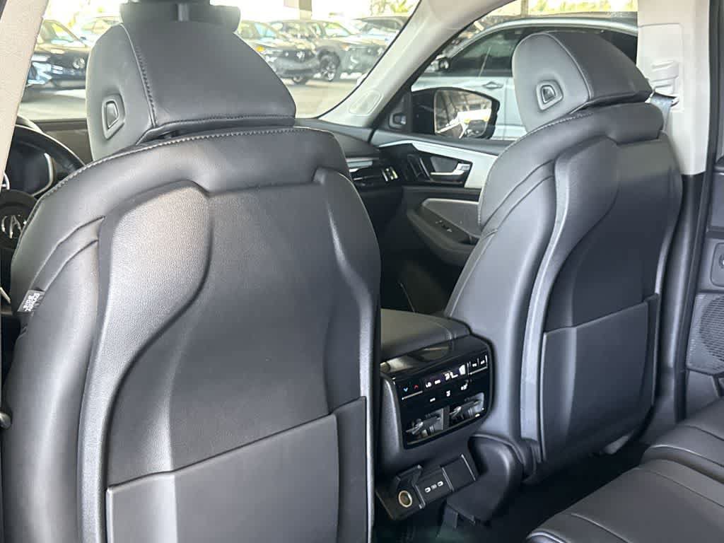 Used 2026 Acura MDX FWD image 23