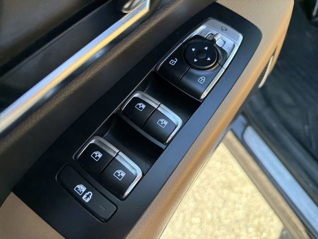 Certified 2022 Kia Telluride SX w/ Towing Package image 13