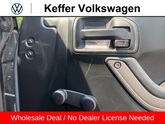 Used 2016 Jeep Wrangler Unlimited Sport AWD/4WD image 27