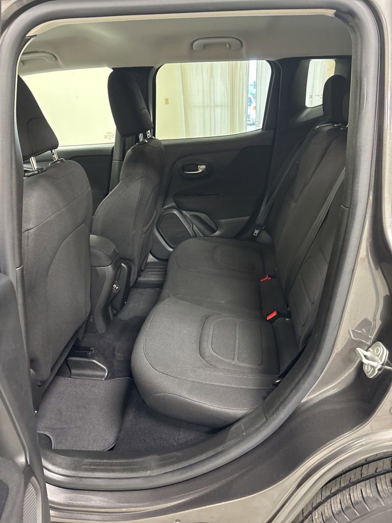 Used 2021 Jeep Renegade Latitude AWD/4WD image 20
