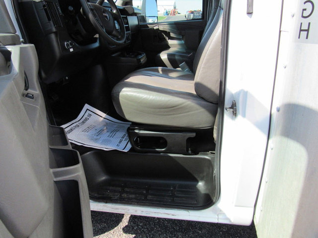 Used 2022 GMC Savana 3500 Extended w/ Power Convenience Package RWD image 22