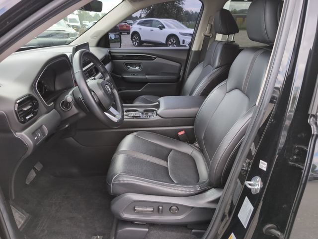 Used 2023 Honda Pilot Touring image 17