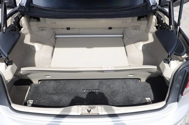 Used 2011 Lexus IS 350C w/ Luxury Pkg RWD image 24