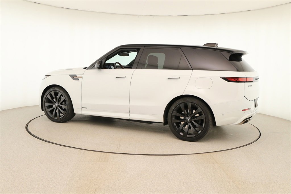 Used 2024 Land Rover Range Rover Sport Autobiography image 2