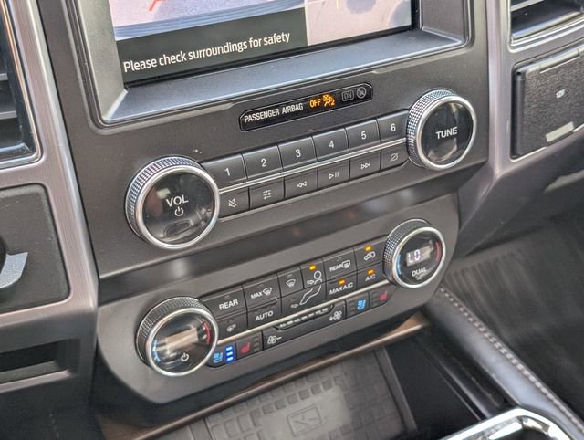 Used 2020 Ford Expedition Platinum image 25