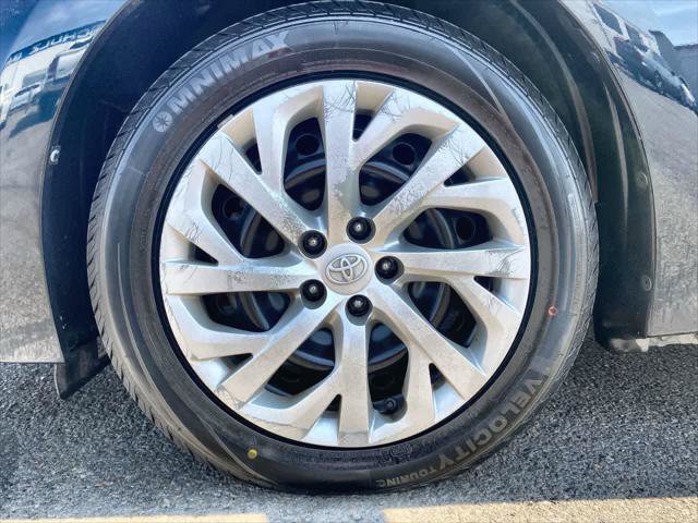Certified 2017 Toyota Corolla LE FWD image 10