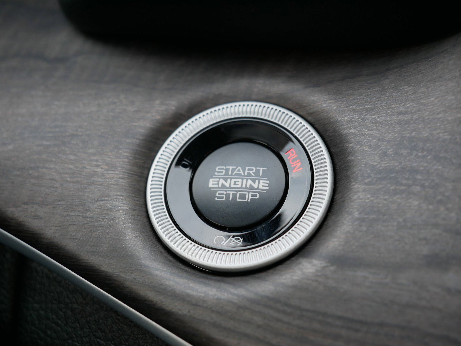 New 2025 Jeep Grand Cherokee L Limited w/ Black Appearance Package image 19