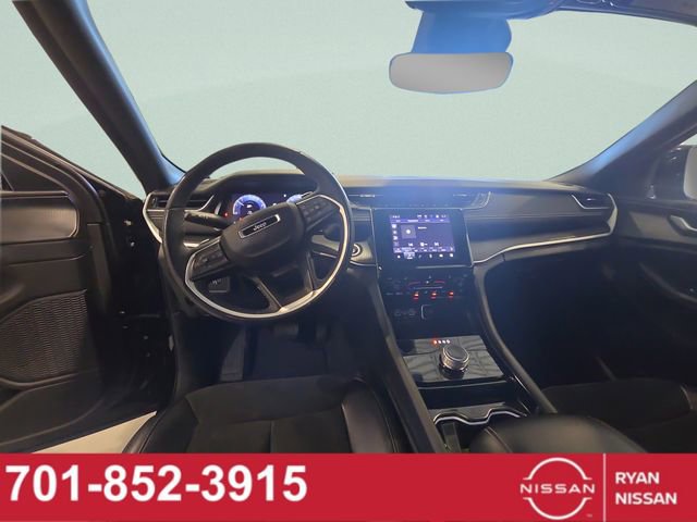 Used 2023 Jeep Grand Cherokee L Laredo image 10