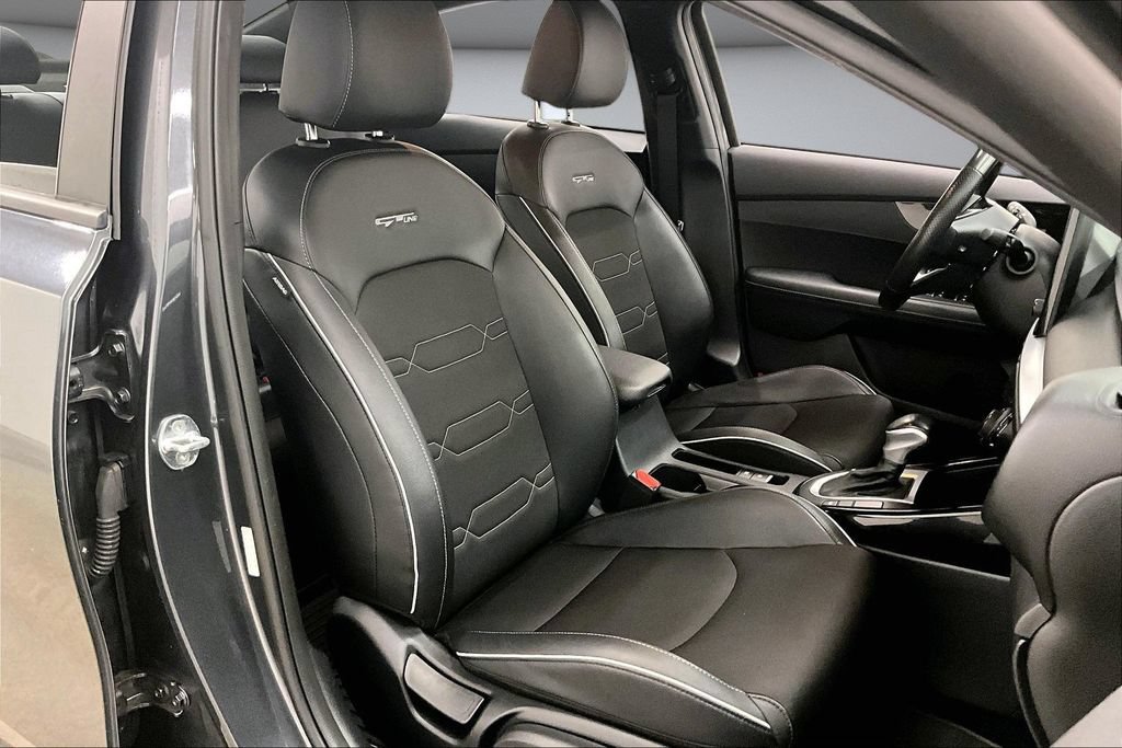 Used 2022 Kia Forte GT-Line w/ GT-Line Technology Package FWD image 29