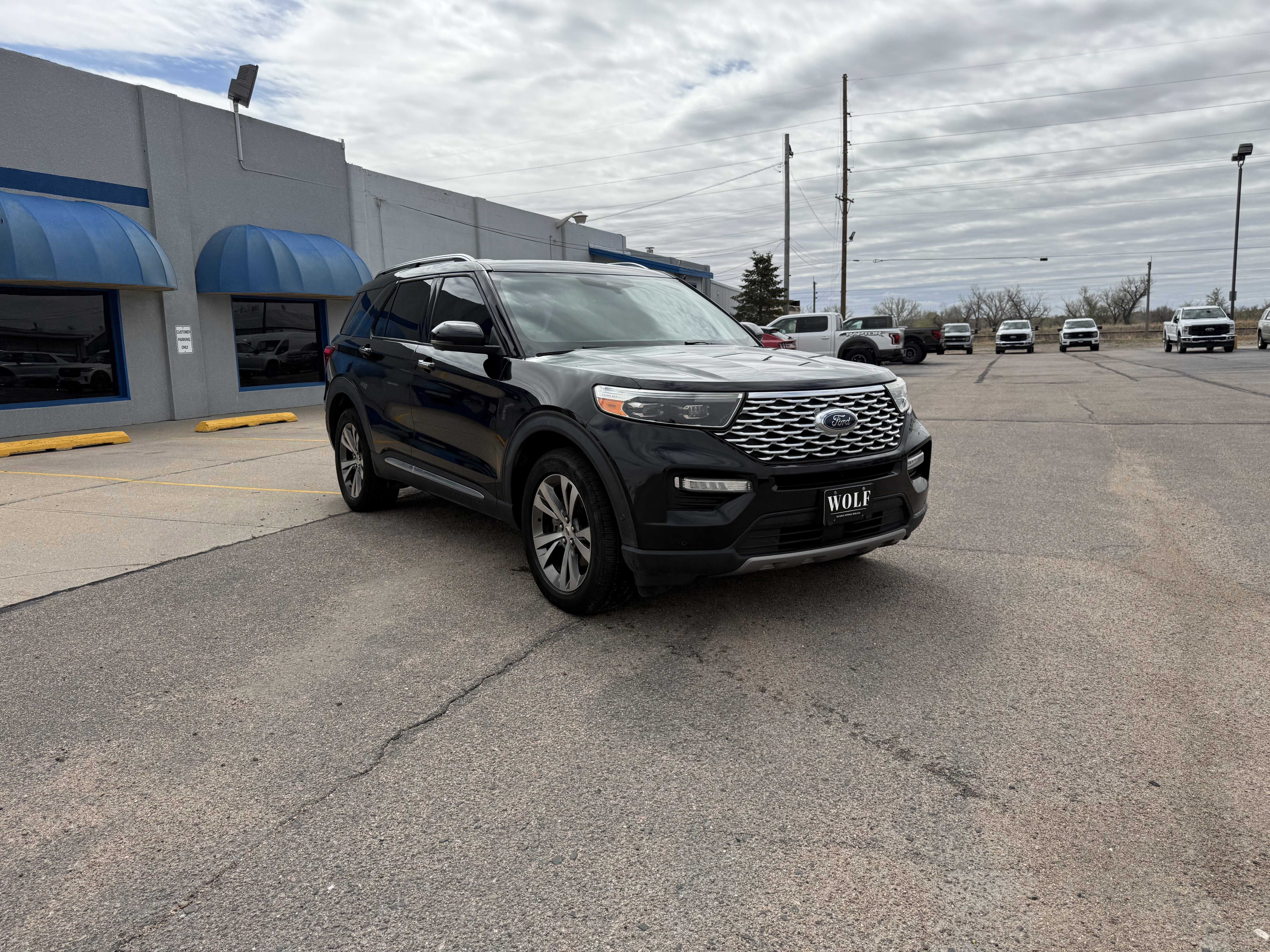 Used 2020 Ford Explorer Platinum AWD/4WD image 4