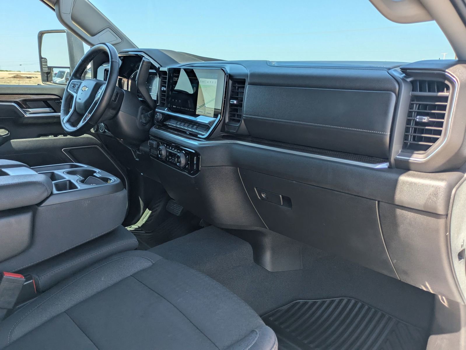 Used 2025 Chevrolet Silverado 2500 LT w/ Convenience Package AWD/4WD image 21