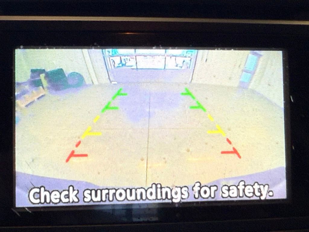 Used 2018 Nissan Titan SV image 25