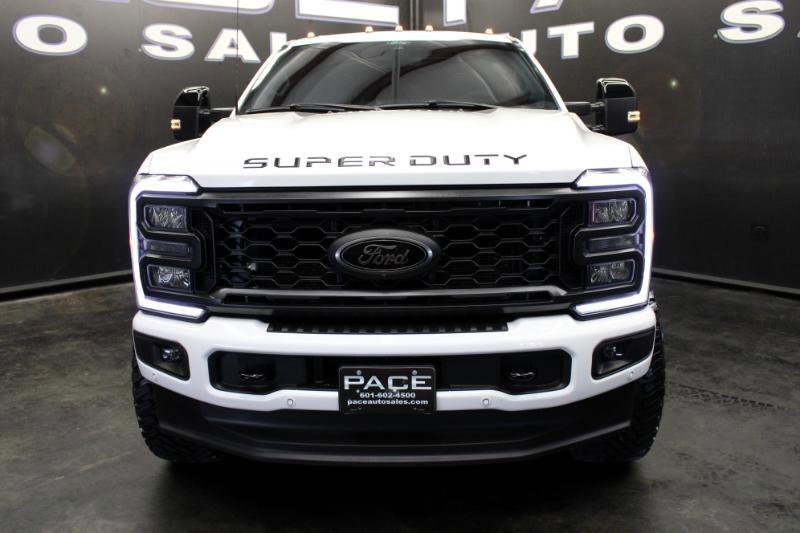 Used 2024 Ford F250 Lariat w/ Lariat Ultimate Package image 2