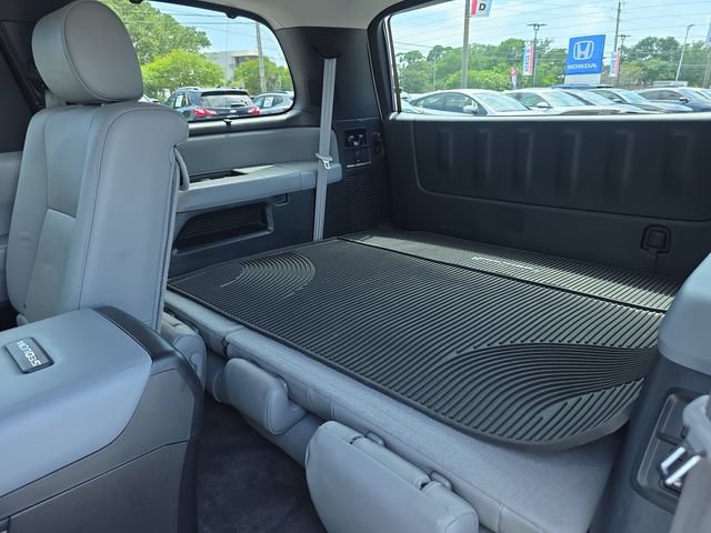 Used 2021 Toyota Sequoia Platinum AWD/4WD image 29