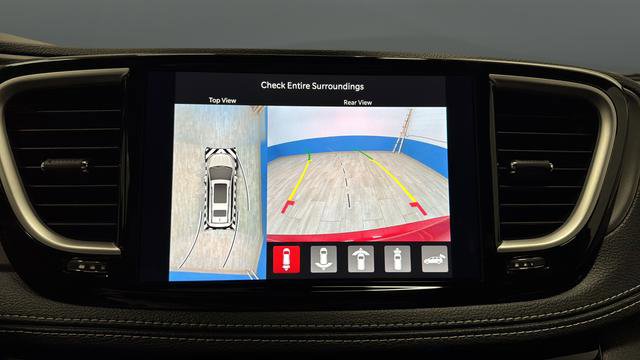 New 2026 Chrysler Pacifica Select image 13