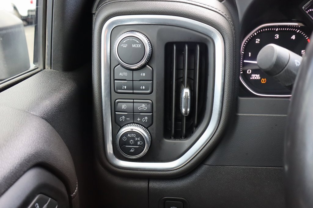 Used 2022 GMC Sierra 3500 SLT w/ SLT Convenience Package image 7