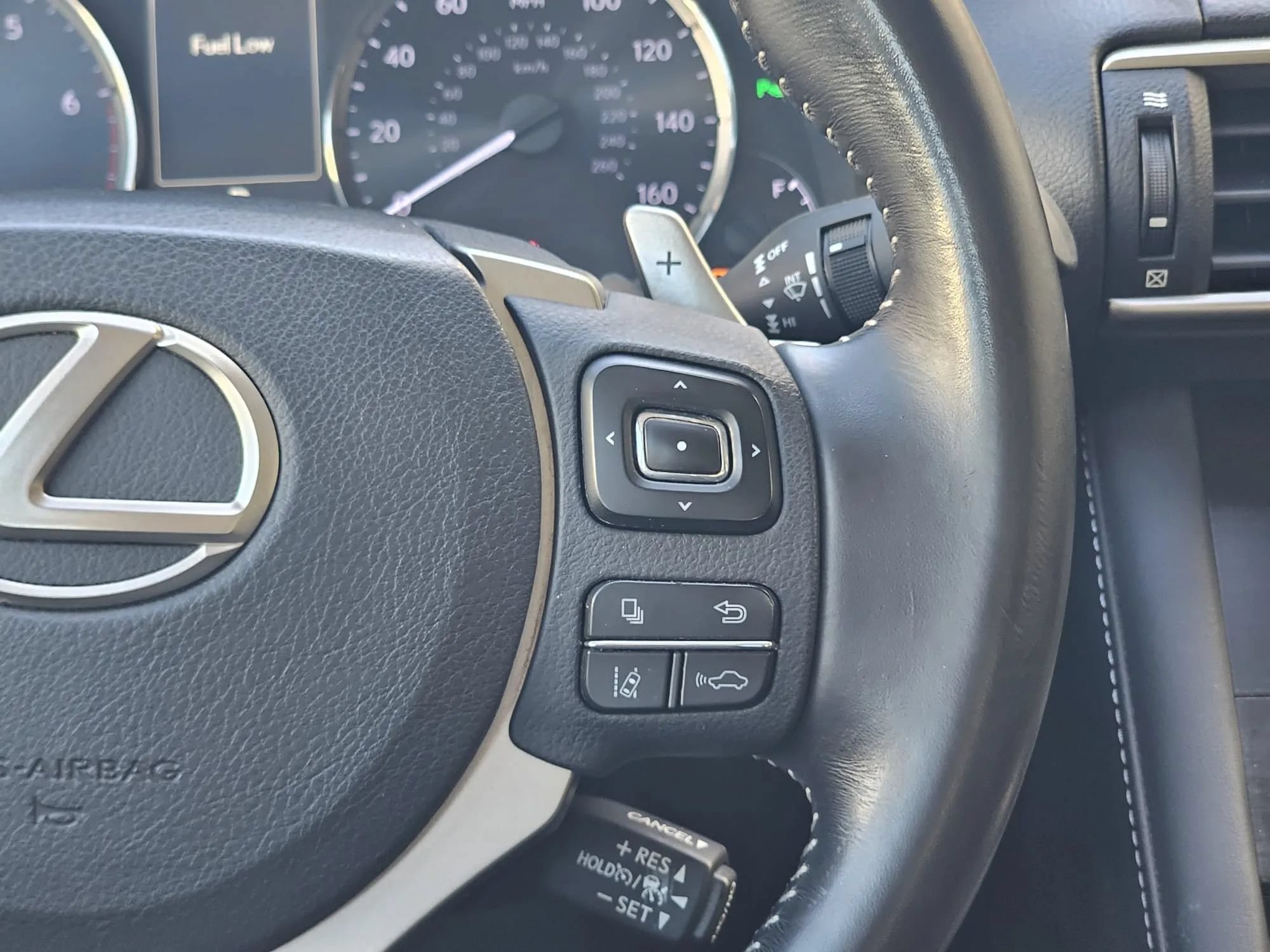 Used 2017 Lexus IS 200t w/ Navigation System Package RWD image 22