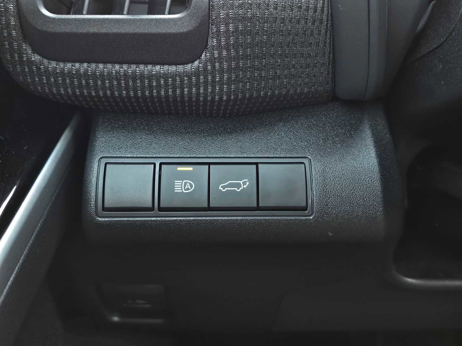 Used 2024 Toyota bZ4X XLE w/ Weather Package image 28